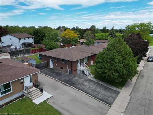 20 Leduc St, Hamilton, ON, L8T4S4 | Card Image