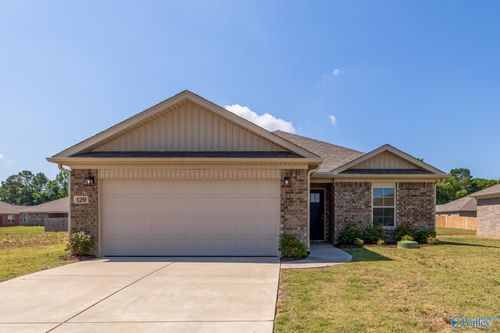 129 Domingues Ave, Meridianville, AL, 35759-3805 | Card Image