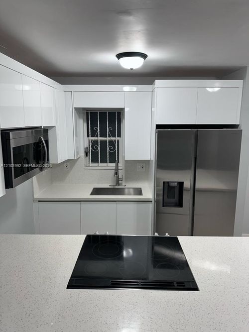 207b-145 Sw 30th Ct, Miami, FL, 33135-1268 | Card Image