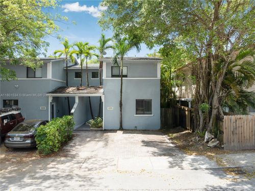 3182 Day Ave, Coconut Grove, FL, 33133-5140 | Card Image
