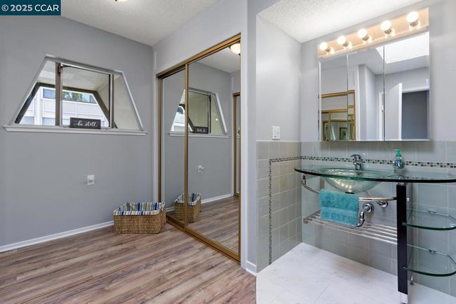 APT-1 - 1244 Singingwood Ct, Townhouse with 2 bedrooms, 2 bathrooms and 1 parking in Walnut Creek CA | Image 27