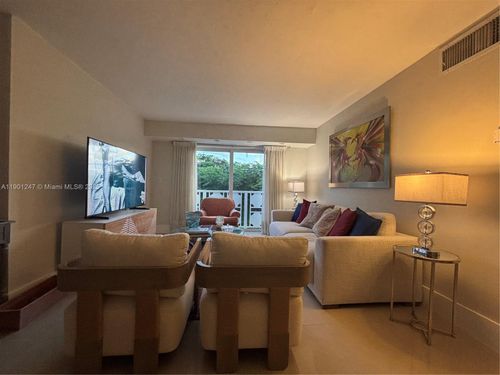 apt-405-1498 Jefferson Ave, Miami Beach, FL, 33139-3855 | Card Image
