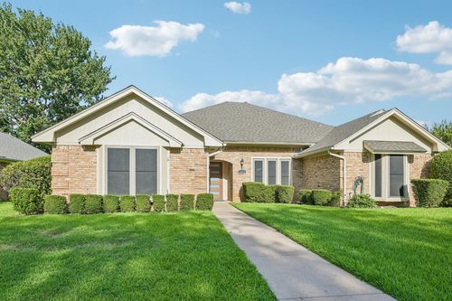 1412 Wagonwheel Ct, Irving, TX, 75061-8031 | Card Image