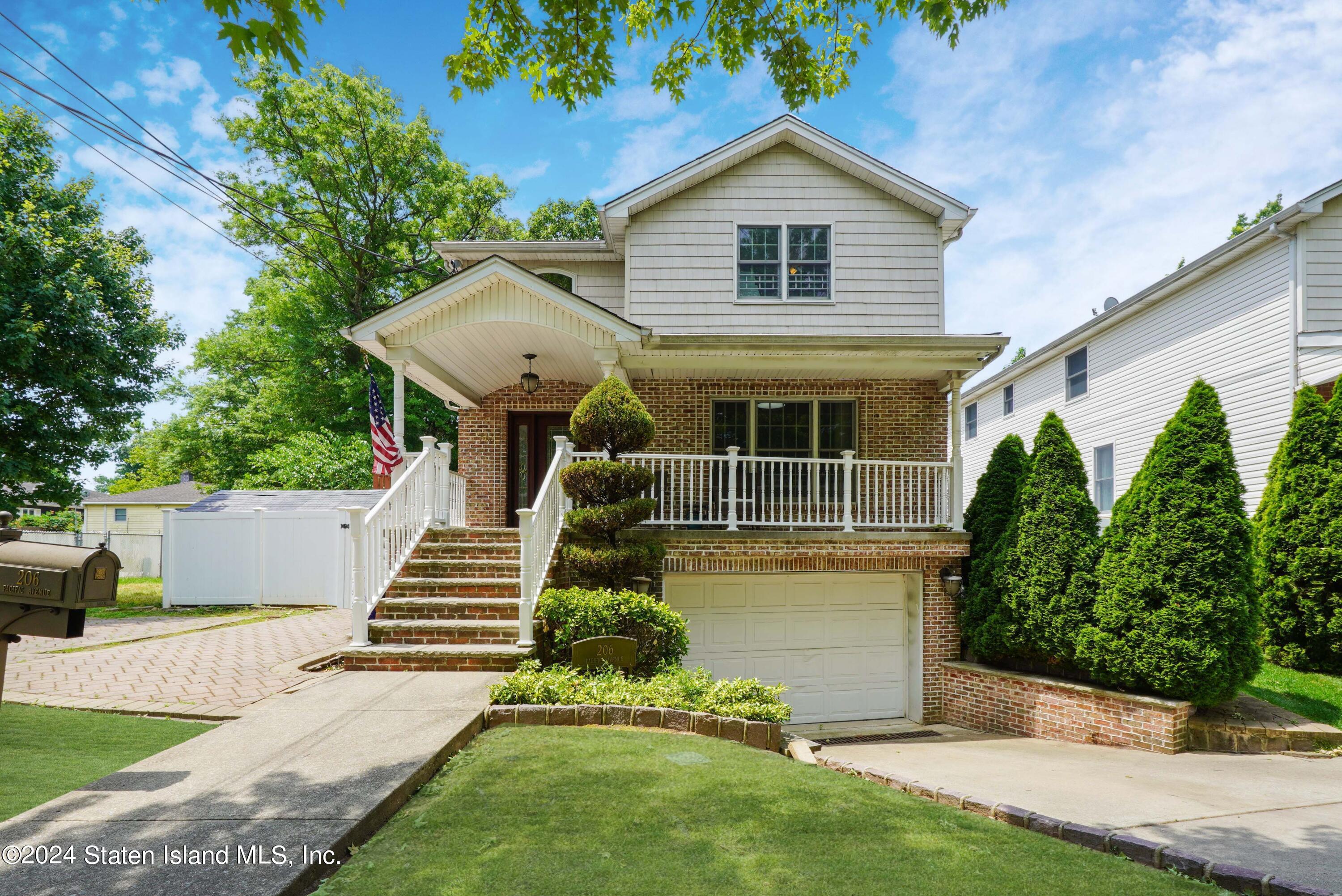 Pacific Ave, Staten Island, NY 10312