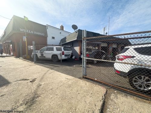 424 Bloomfield Ave, Newark, NJ, 07107-2437 | Card Image