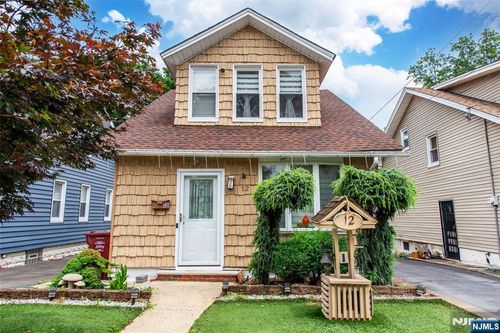 12 Ackerman St, Nutley, NJ, 07110-2604 | Card Image
