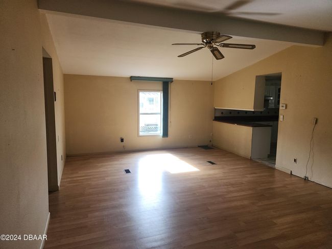 Living Room | Image 5