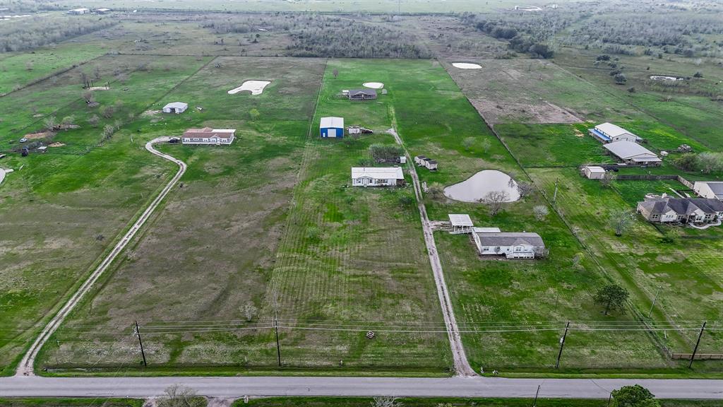 County Road 168 , Alvin, TX 77511