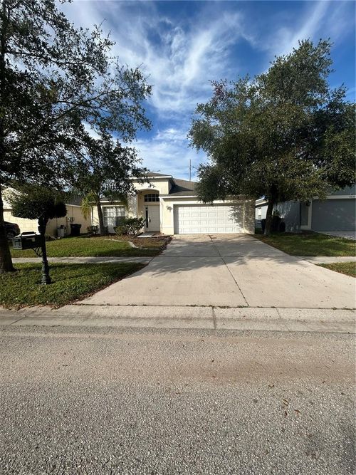 8216 Carriage Pointe Drive, GIBSONTON, FL, 33534 | Card Image