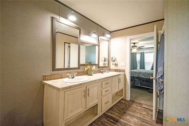 488 Union Wine Rd, Home with 4 bedrooms, 2 bathrooms and null parking in New Braunfels TX | Image 24