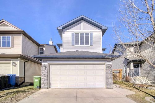 148 Chapman Close Se, Home with 3 bedrooms, 3 bathrooms and 2 parking in Calgary AB | Card Image