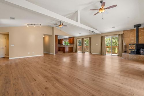 24126 Green Valley Rd, Auburn, CA, 95602-8295 | Card Image