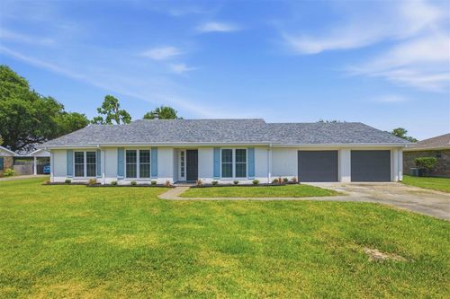 4625 E Quail Hollow Dr, Lake Charles, LA, 70605-5109 | Card Image