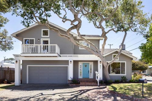 831 Spruce Ave, Pacific Grove, CA, 93950-3948 | Card Image