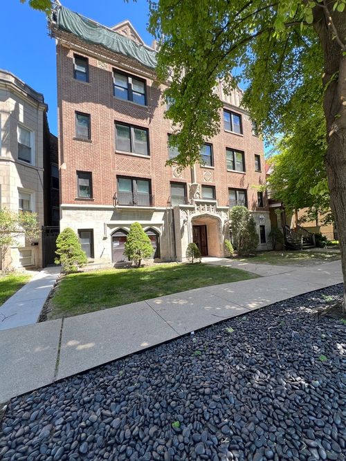 307-4427 N Seeley Ave, Chicago, IL, 60625-1748 | Card Image