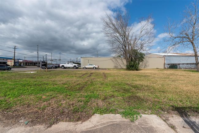 2107 N Main St, Home with 0 bedrooms, 0 bathrooms and null parking in Pearland TX | Image 10