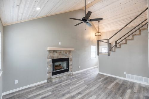 708 W 1st St, Coleman, TX, 76834-4824 | Card Image