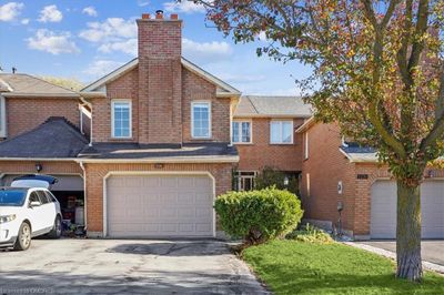 2234 Shipwright Rd, Townhouse with 3 bedrooms, 2 bathrooms and 3 parking in Oakville ON | Image 1