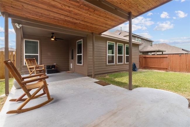 20906 Cypress Overlook Trl, House other with 5 bedrooms, 3 bathrooms and 2 parking in Humble TX | Image 23