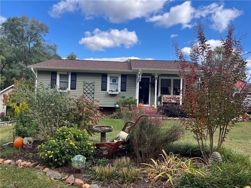 270 Mount Pleasant Church Rd, State Road, NC, 28676-9520 | Card Image