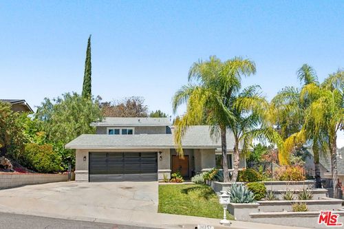 22957 Vista Delgado Dr, Valencia, CA, 91354-2236 | Card Image