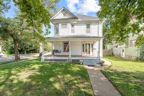 612 State St, Salina, KS, 67401-2528 | Card Image