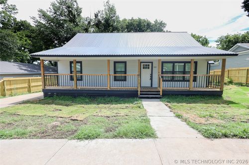 1113 W 10th St, Sulphur, OK, 73086-3401 | Card Image