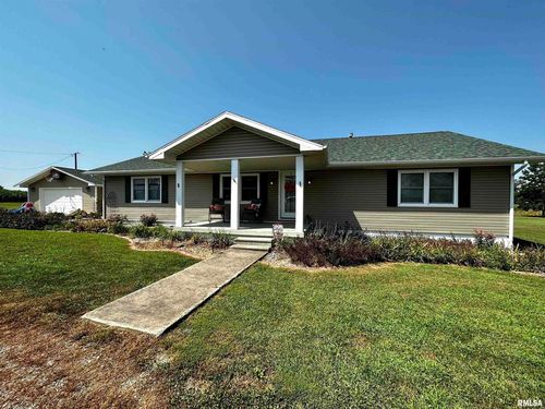 602 S Beacon Ave, Broughton, IL, 62817-1030 | Card Image