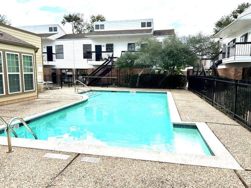 apt-104-7901 Cambridge St, Houston, TX, 77054-3037 | Card Image