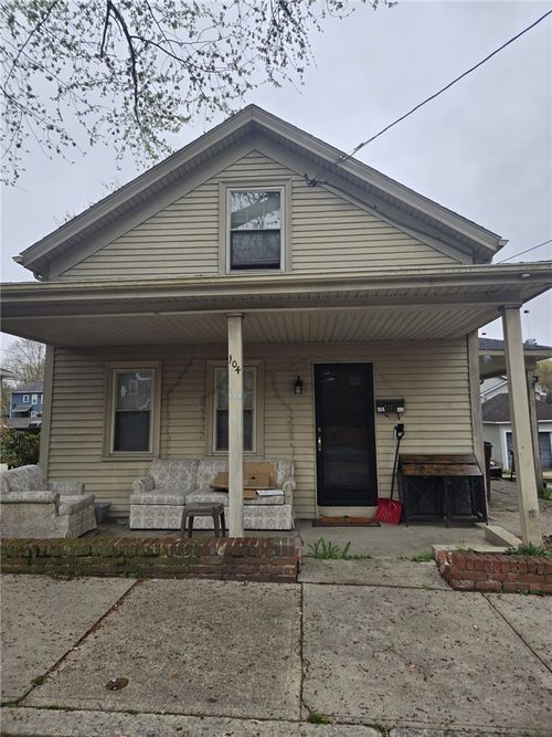 104 Jenckes St, Woonsocket, RI, 02895-6316 | Card Image
