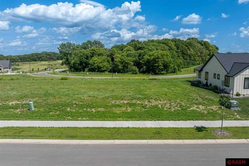 1031 Saba Blvd, Mankato, MN, 56001-5714 | Card Image
