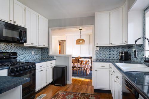 589 Sheridan Dr, Lexington, KY, 40503-1723 | Card Image