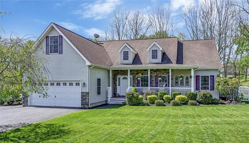 112 Michaels Run, Stroudsburg, PA, 18360-7539 | Card Image