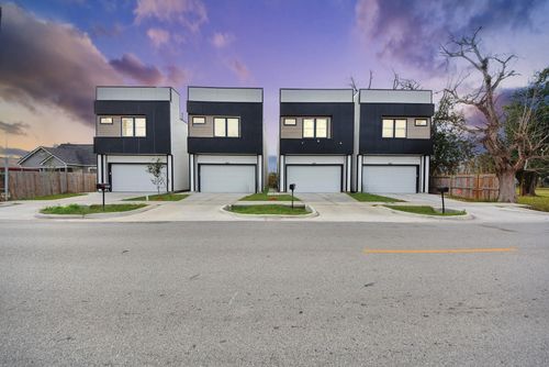 4002 Bennington St, Houston, TX, 77016-6708 | Card Image