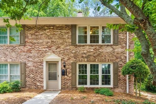 2492 Northlake Ct Ne, Atlanta, GA, 30345-2226 | Card Image