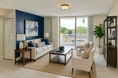 apt-409-2020 Ne 135th St, North Miami, FL, 33181-2107 | Card Image