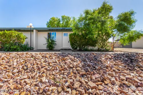 4032 S Desert Spring Dr, Tucson, AZ, 85730-3809 | Card Image