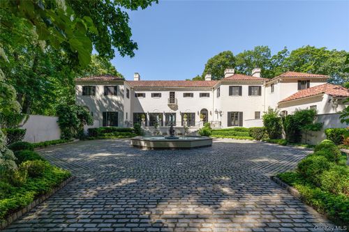 100 Horseshoe Road, Oyster Bay, NY, 11765 | Card Image