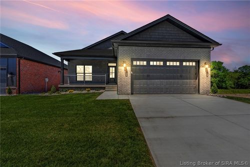 213-4640 Red Tail Rdg, Jeffersonville, IN, 47130-4421 | Card Image