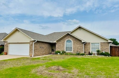 1915 6th Ave Nw, Ardmore, OK, 73401-2275 | Card Image