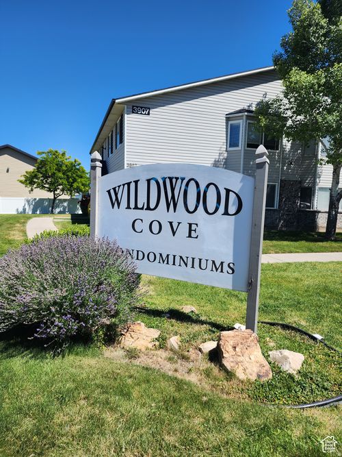 b-3907 W Rockwood Way, West Valley City, UT, 84120-6882 | Card Image