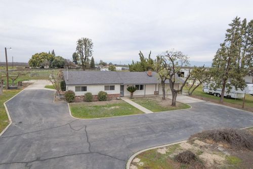 11016 E South Ave, Selma, CA, 93662-9790 | Card Image