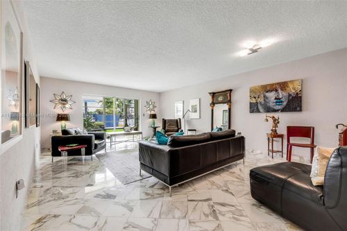 apt-119-877 Ne 195th St, Miami, FL, 33179-3407 | Card Image