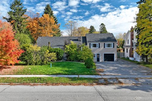 1717 Brock St S, Whitby, ON, L1N4M7 | Card Image