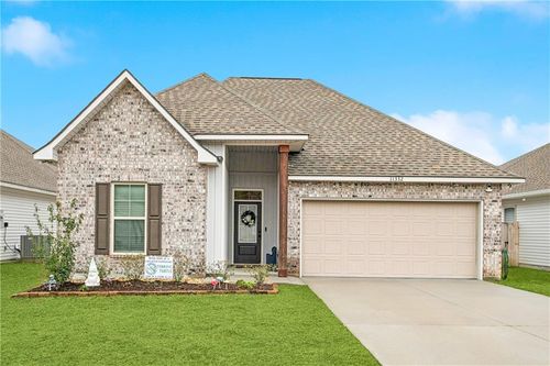 11332 Clover Knoll Dr, Covington, LA, 70433-7377 | Card Image