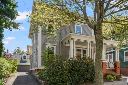 25 Creighton St, Providence, RI, 02906-1518 | Card Image