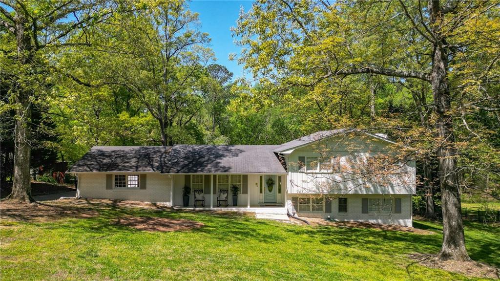 Lake Dr, Calhoun, GA 30701