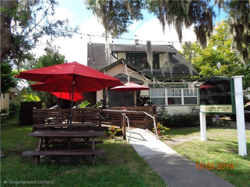208 W Howry Ave, Deland, FL, 32720-5424 | Card Image