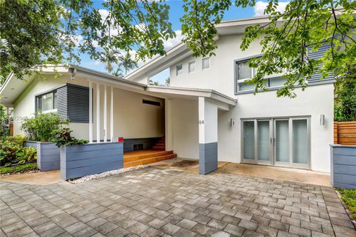 84 Bay Heights Dr, Coconut Grove, FL, 33133-2630 | Card Image
