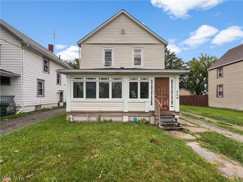 206 W 29th St, Lorain, OH, 44055-1110 | Card Image